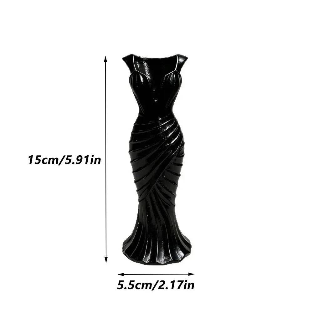 Minimalist-Style Elegant Dress