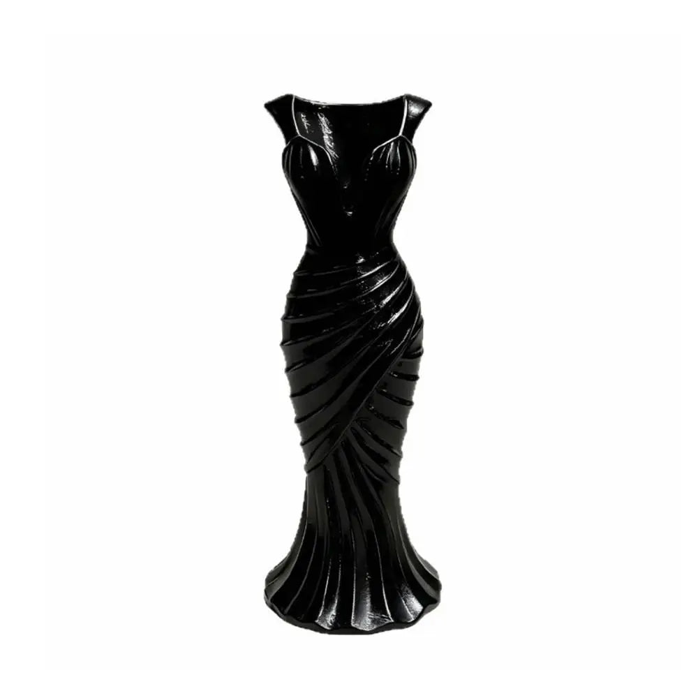 Minimalist-Style Elegant Dress