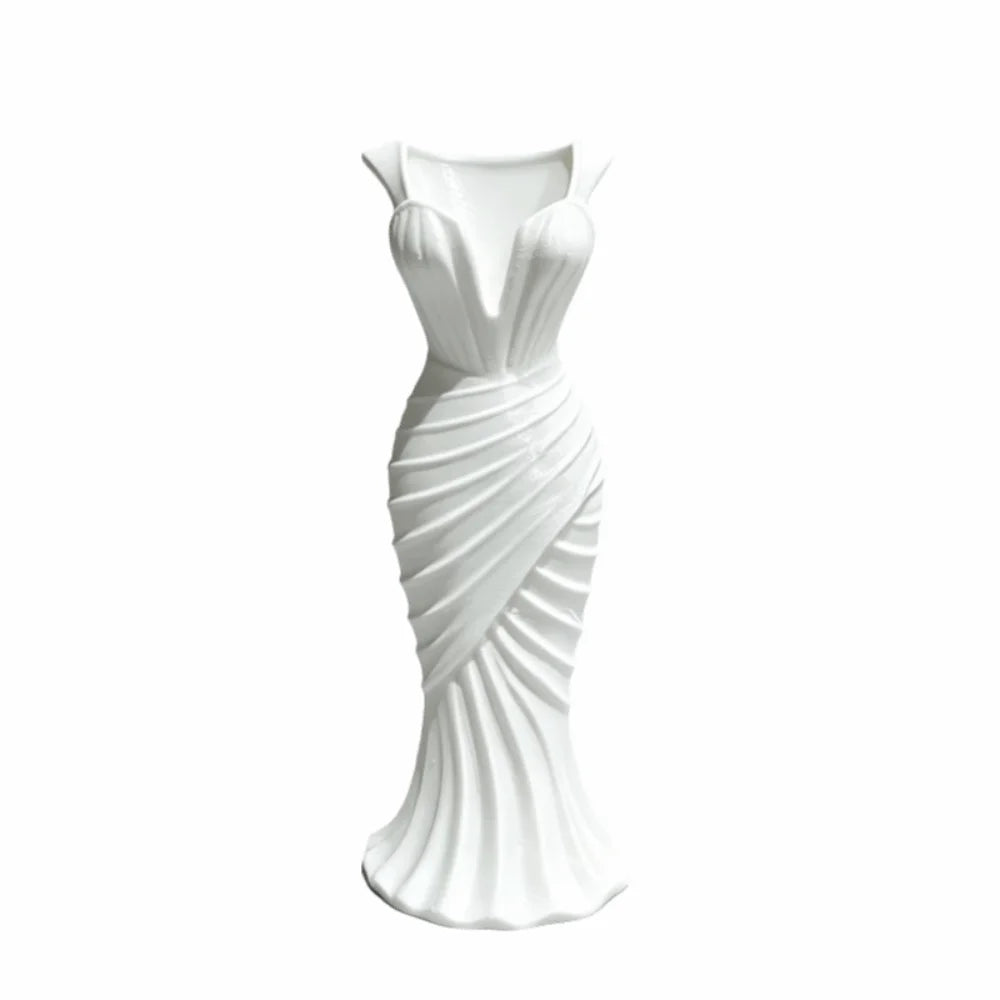 Minimalist-Style Elegant Dress